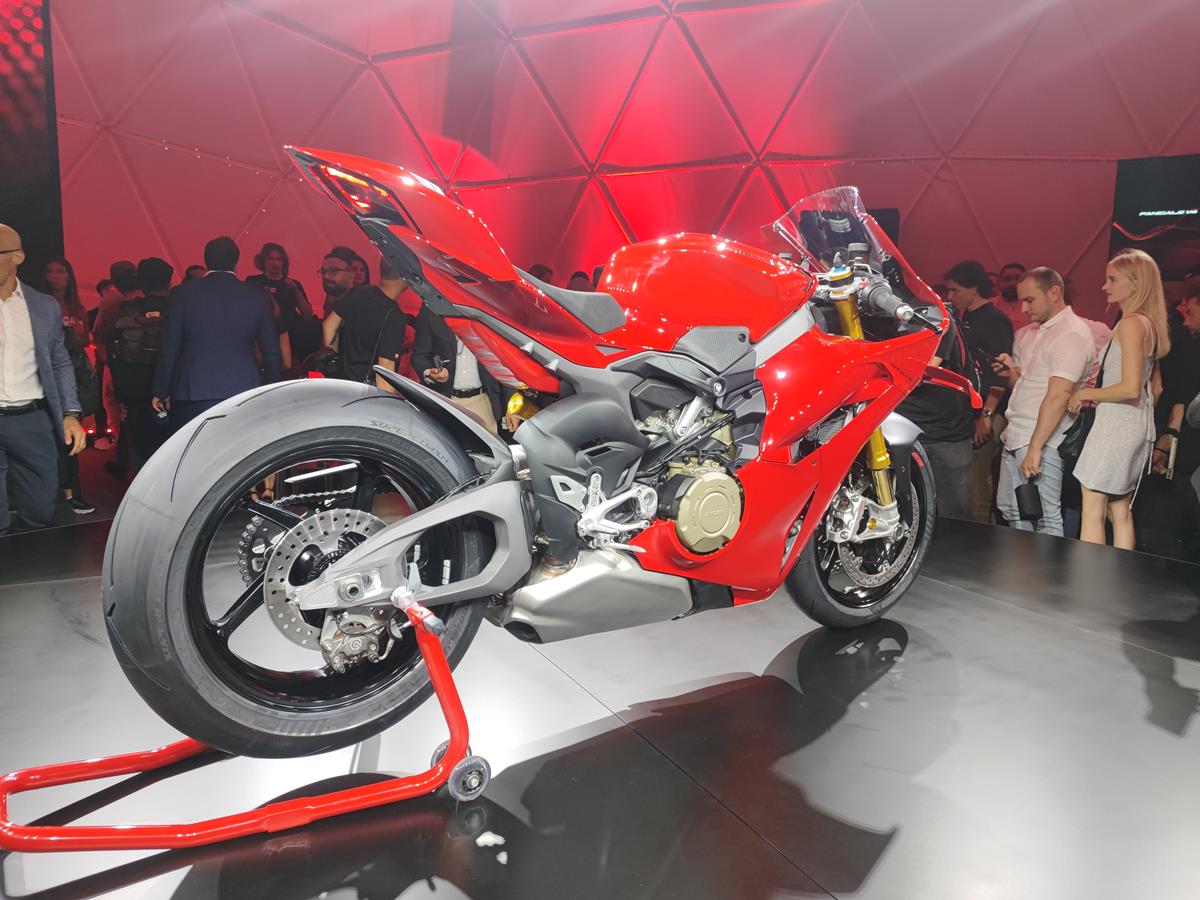 Ducati Panigale V4 V21A - Foto live