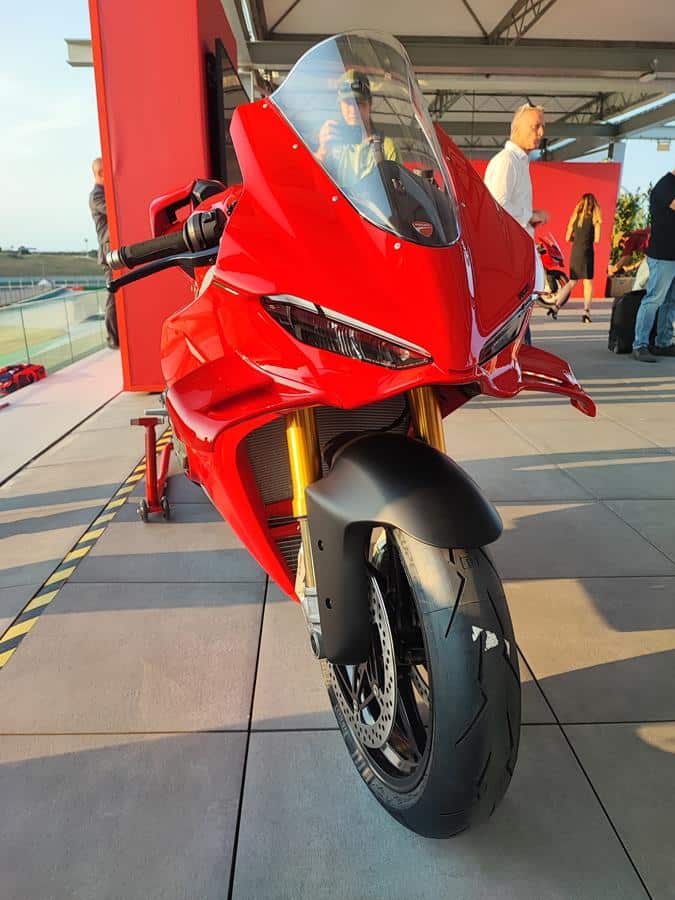 Ducati Panigale V4 V21A - Foto live