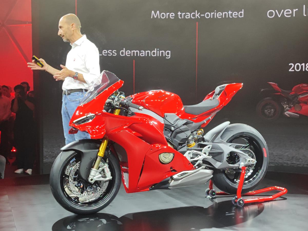 Ducati Panigale V4 V21A - Foto live