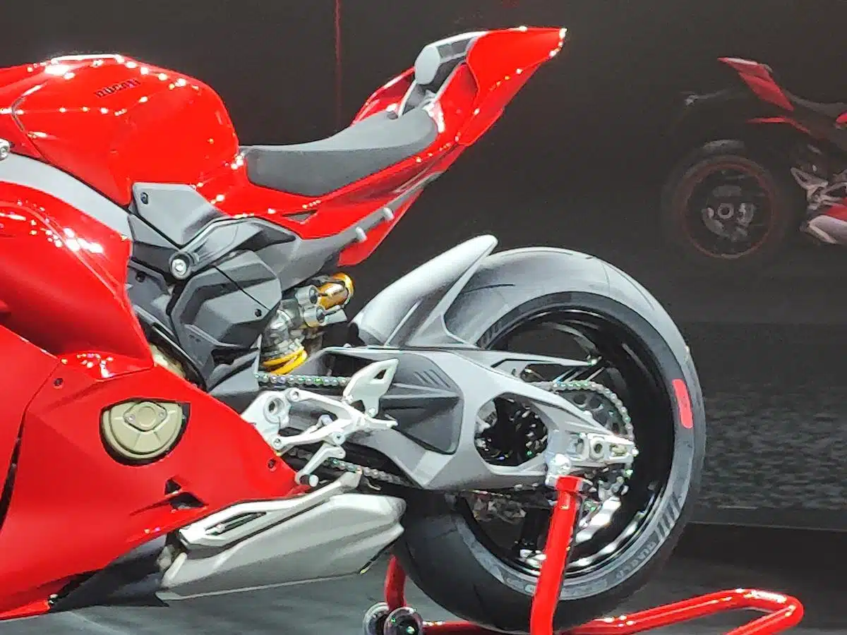 Ducati Panigale V4 V21A - Foto live