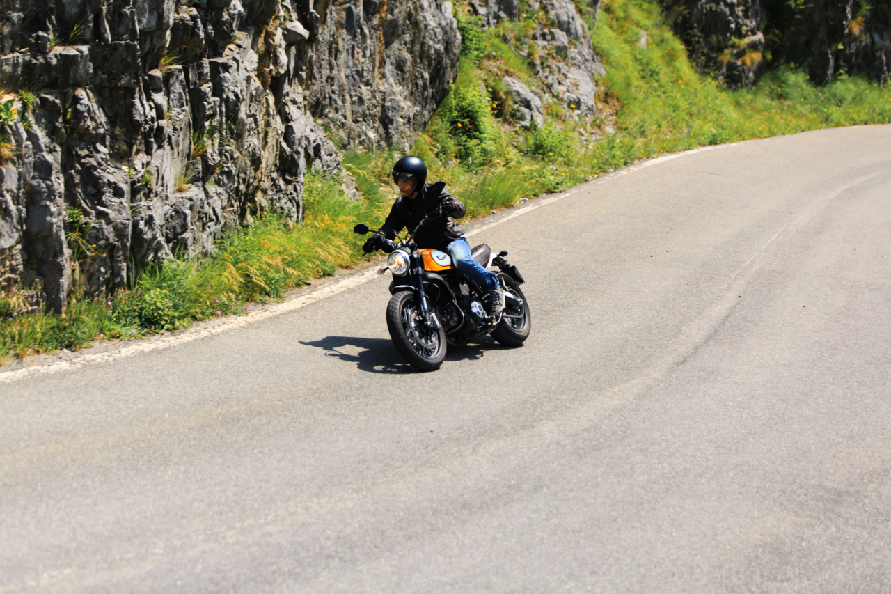 Ducati Scrambler Classic - Prova su strada 2015