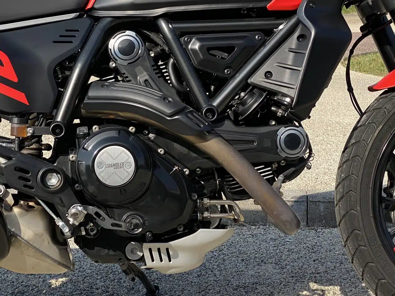 DUCATI SCRAMBLER FULL THROTTLE 800 2023 - PROVA SU STRADA