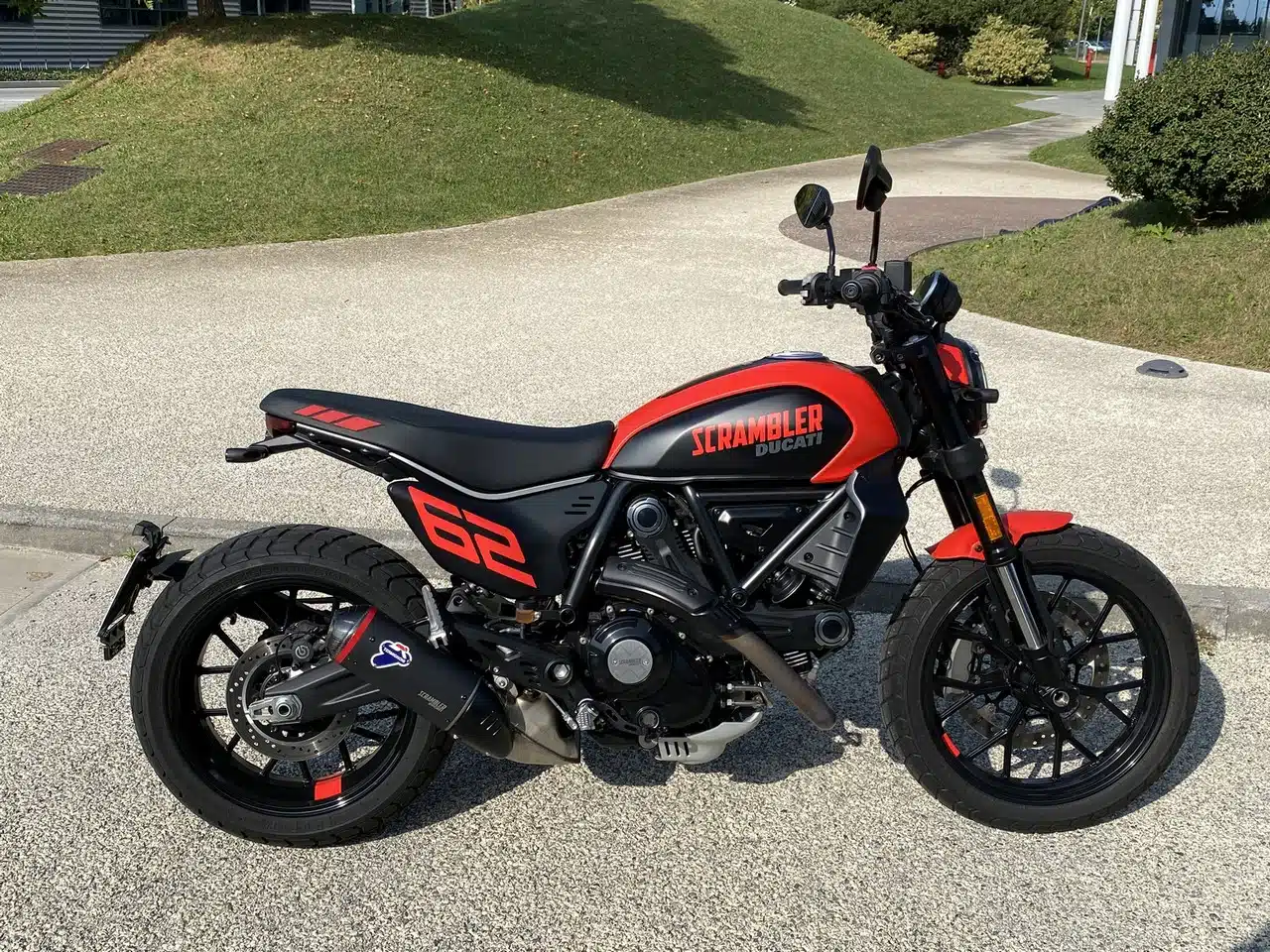 DUCATI SCRAMBLER FULL THROTTLE 800 2023 - PROVA SU STRADA