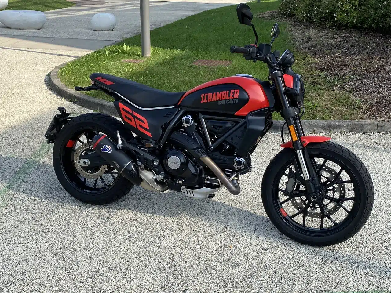 DUCATI SCRAMBLER FULL THROTTLE 800 2023 - PROVA SU STRADA