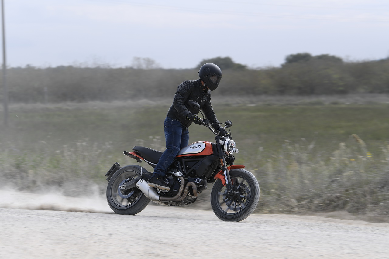 Ducati Scrambler Icon 2019 - prova su strada