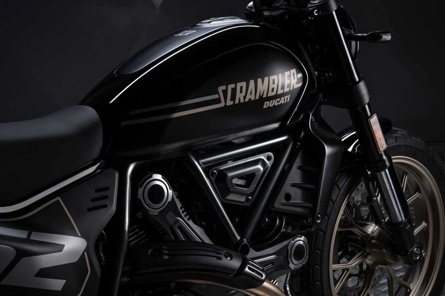 Ducati Scrambler Icon Dark e Full Throttle 2025