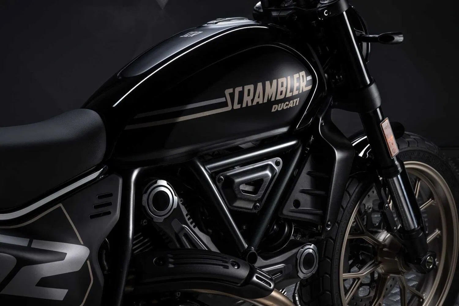 Ducati Scrambler Icon Dark e Full Throttle 2025