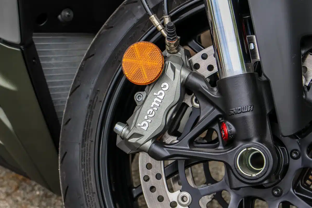 Ducati Streetfighter V2