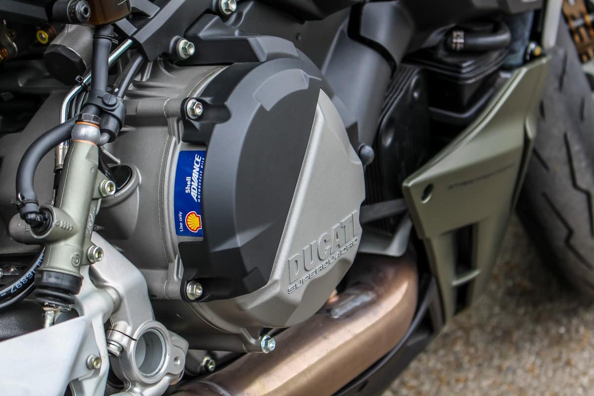 Ducati Streetfighter V2