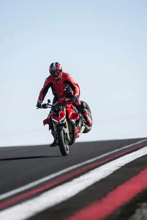 Ducati Streetfighter V4 2025 
