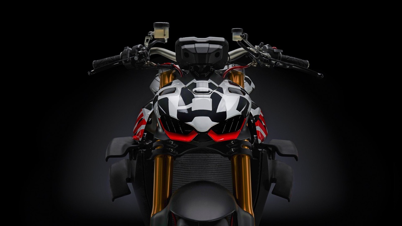 Ducati Streetfighter V4 prototype 2019 - foto