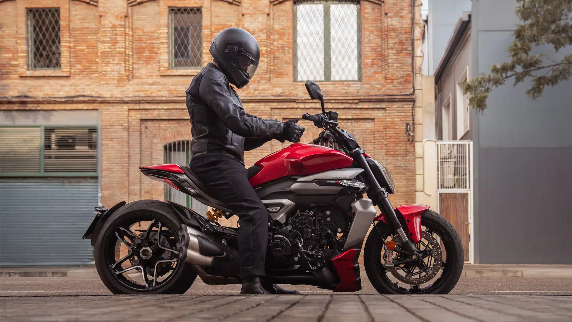 Ducati XDiavel V4