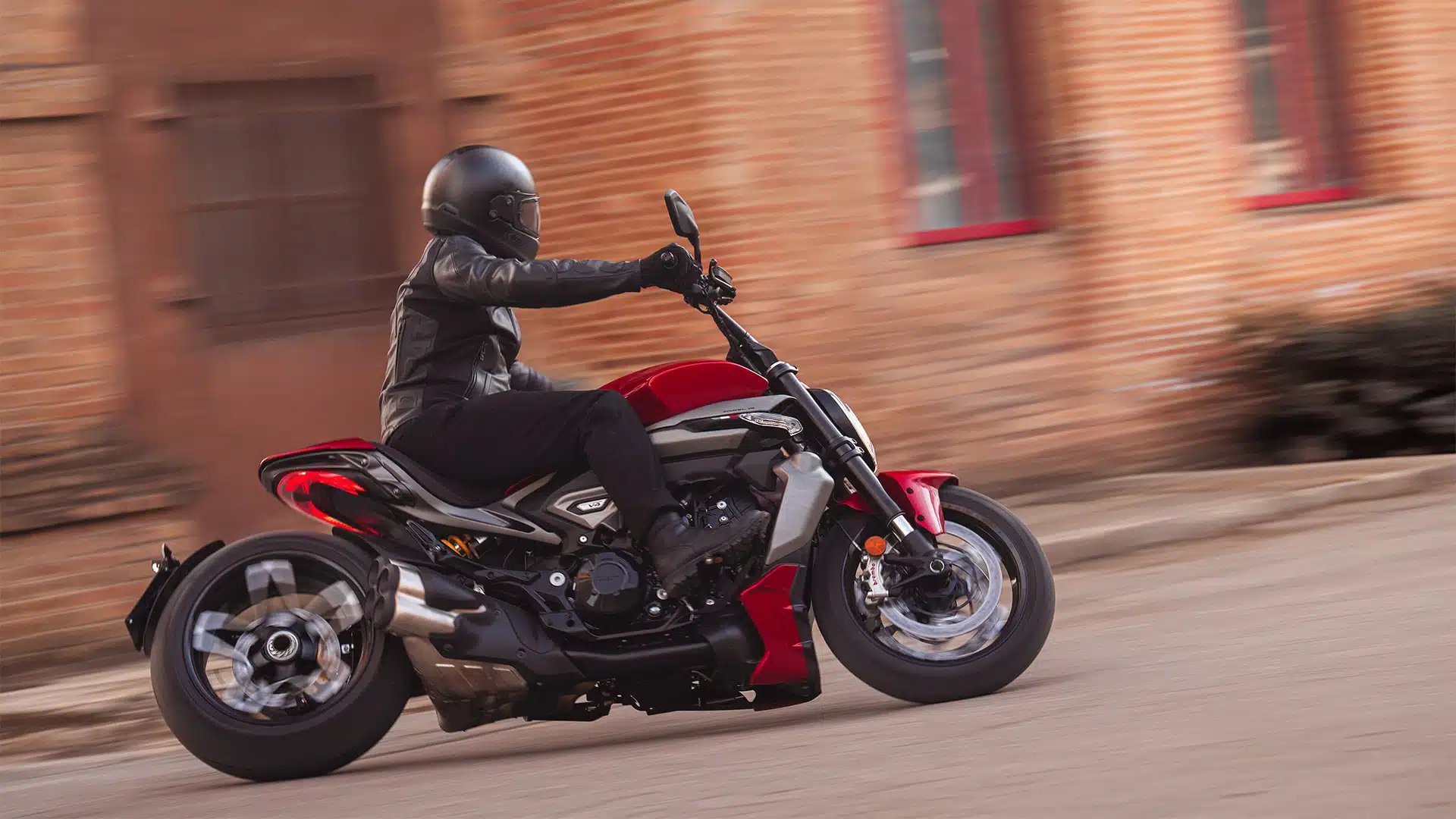 Ducati XDiavel V4