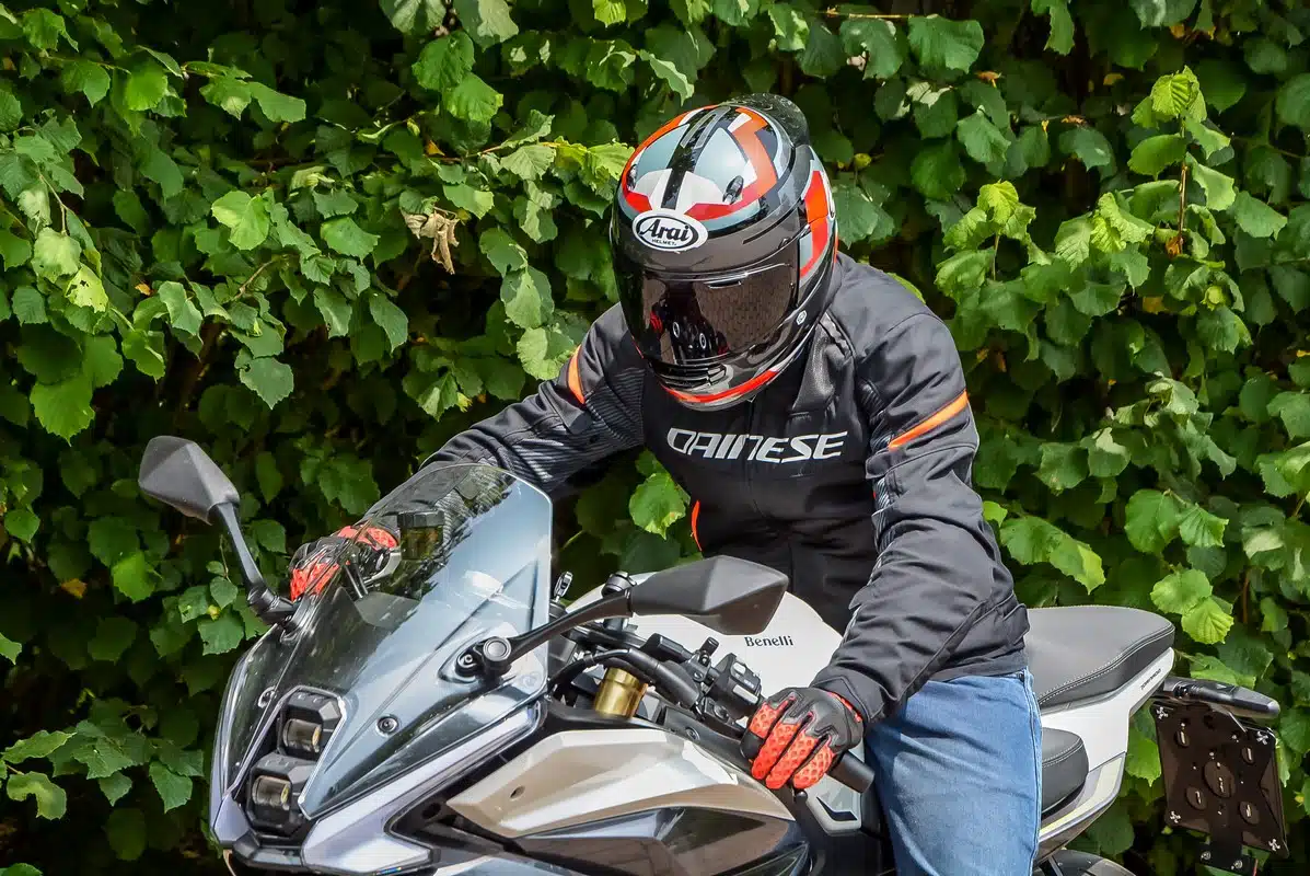 Giacca Air Frame 3 Tex e Guanti Air-Maze