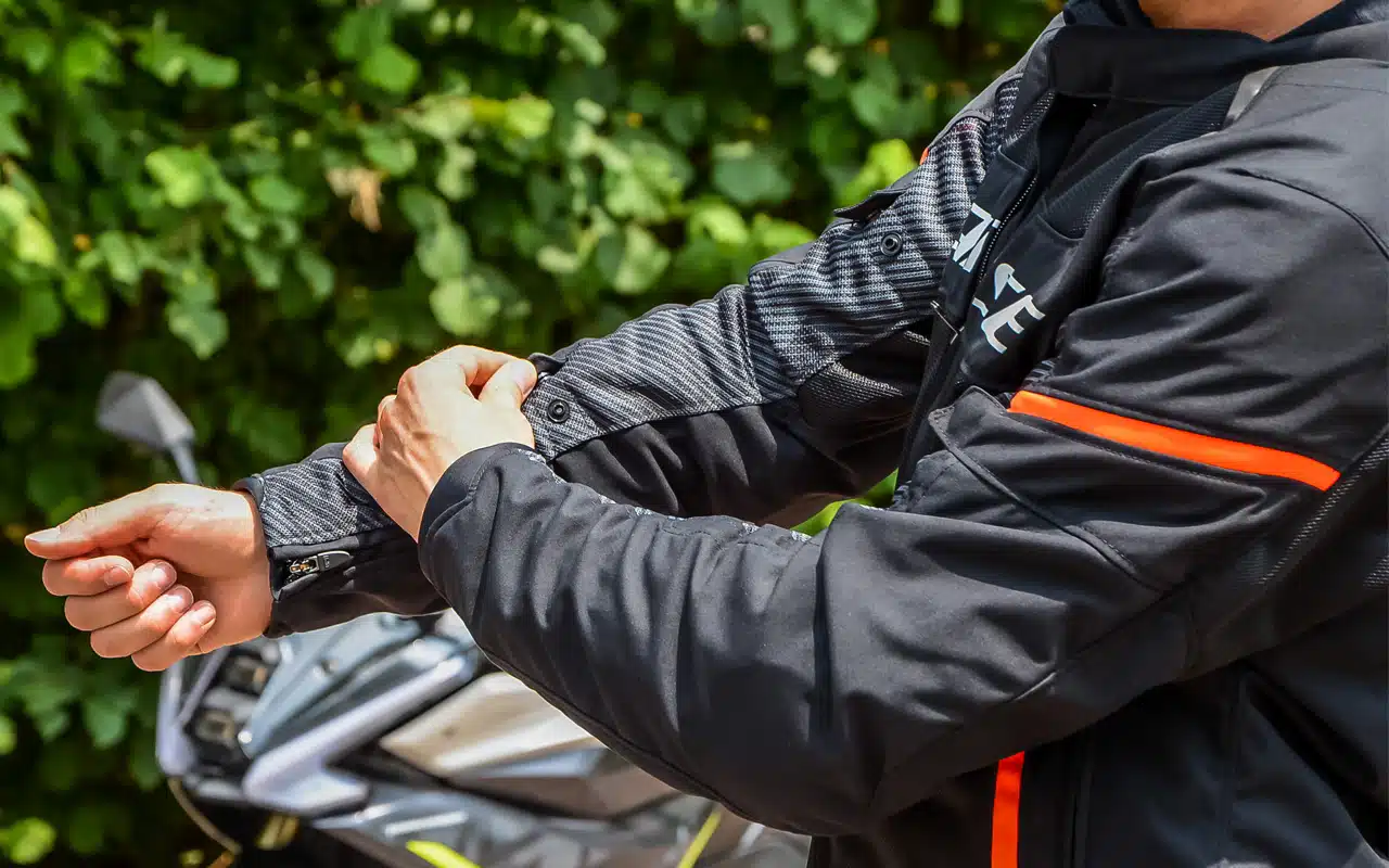 Giacca Air Frame 3 Tex e Guanti Air-Maze