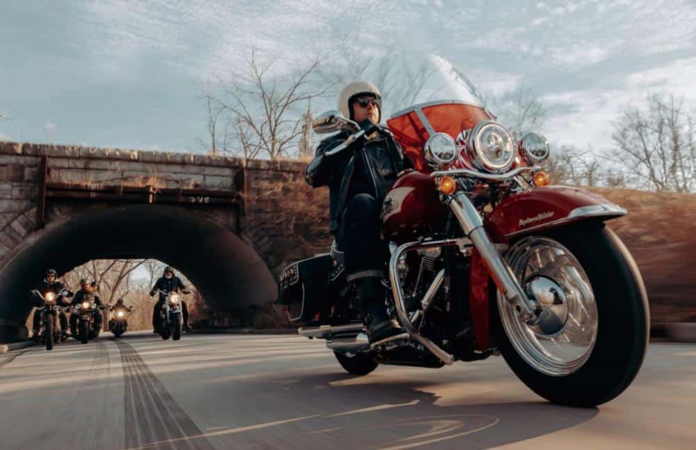 Harley-Davidson Hydra-Glide Revival 2024