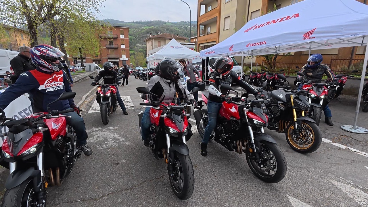 Honda CB1000 Hornet 2025 - Test Tour