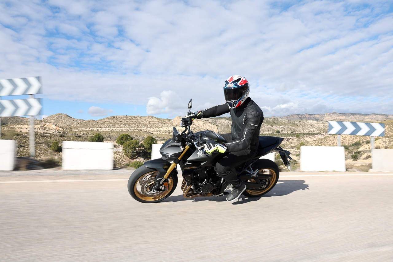 HONDA CB1000 HORNET 2025