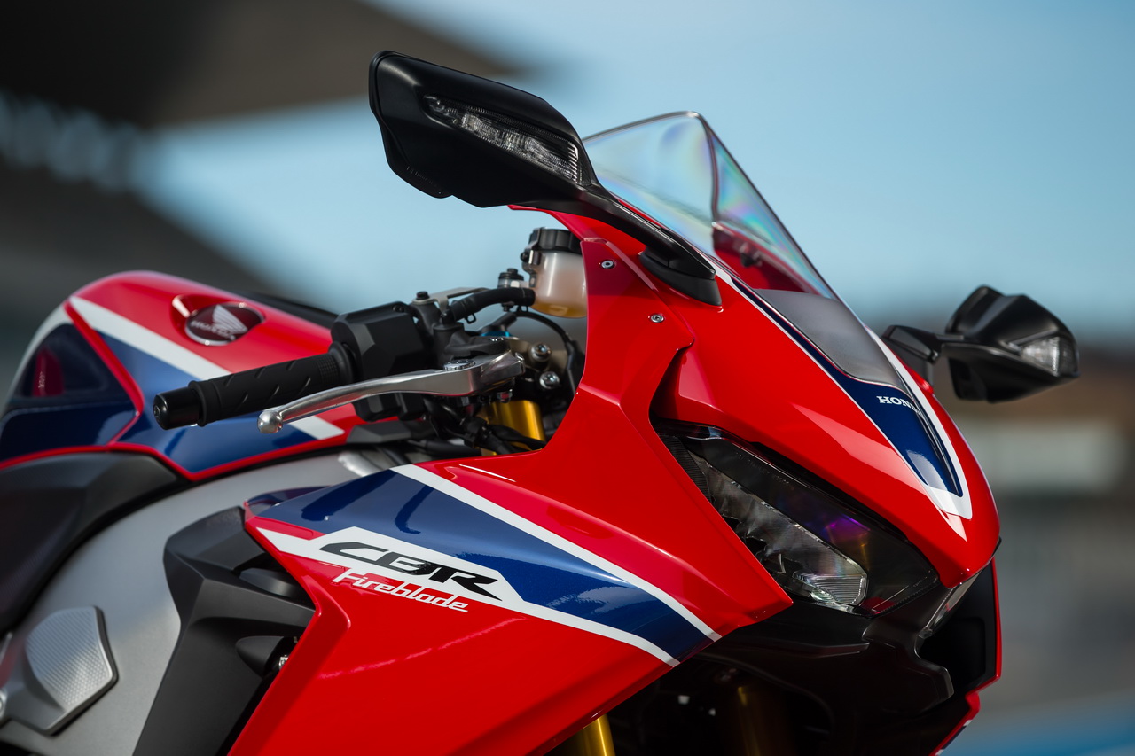 Honda CBR1000RR Fireblade e Fireblade SP - Prova in pista 2017 