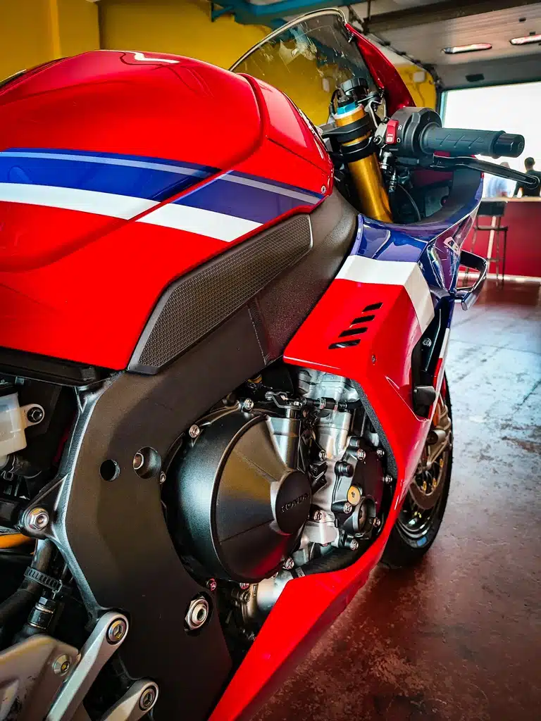Honda CBR1000RR-R Fireblade SP - Prova in pista