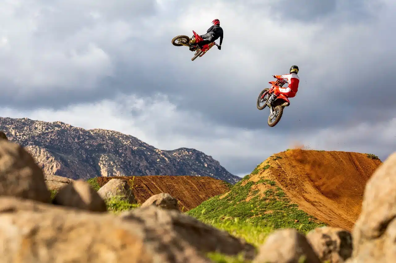 Honda CRF250R e CRF450R 2025 - Foto ufficiali