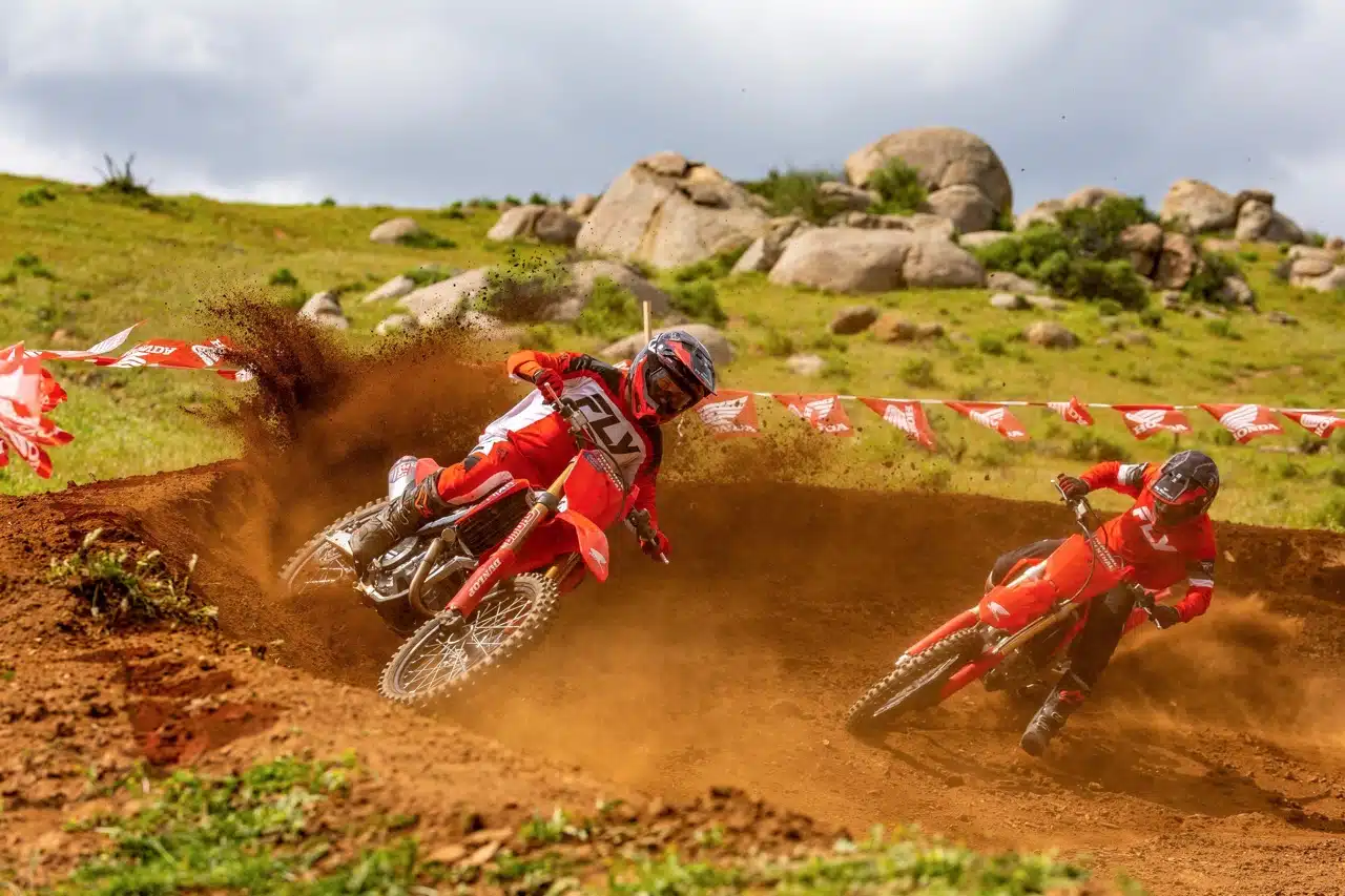 Honda CRF250R e CRF450R 2025 - Foto ufficiali