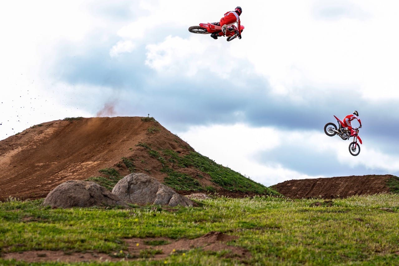 Honda CRF250R e CRF450R 2025 - Foto ufficiali