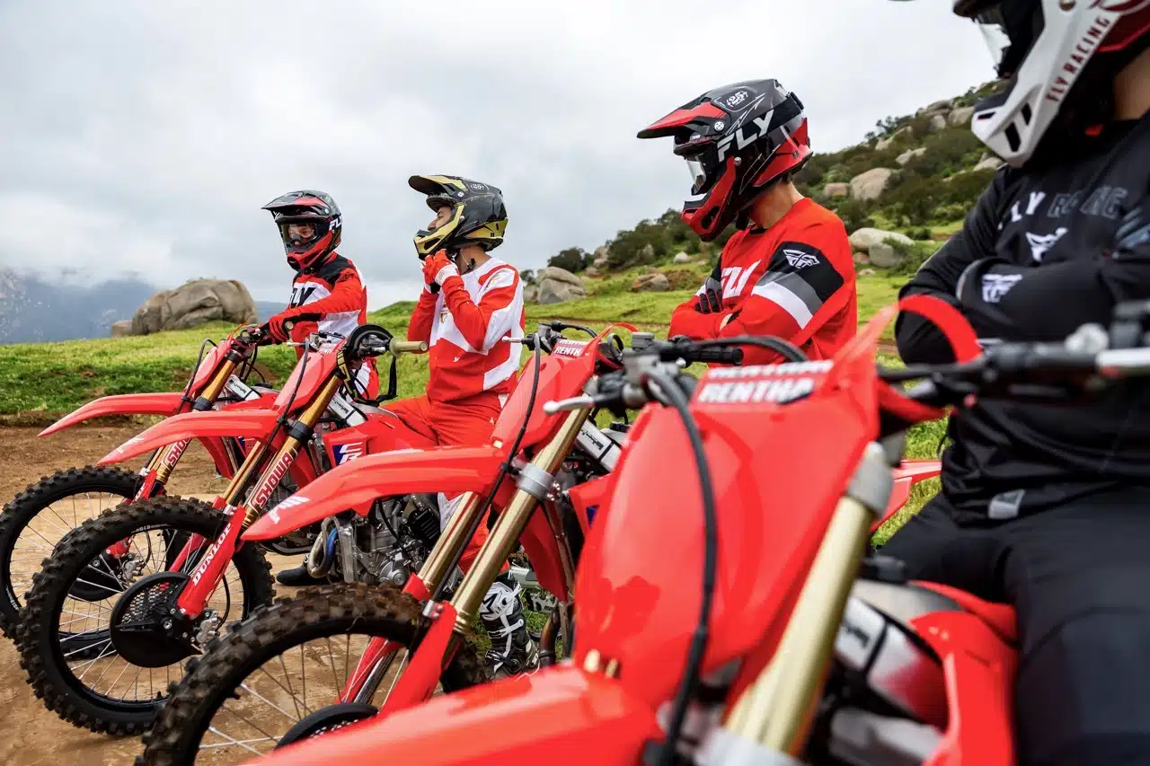 Honda CRF250R e CRF450R 2025 - Foto ufficiali