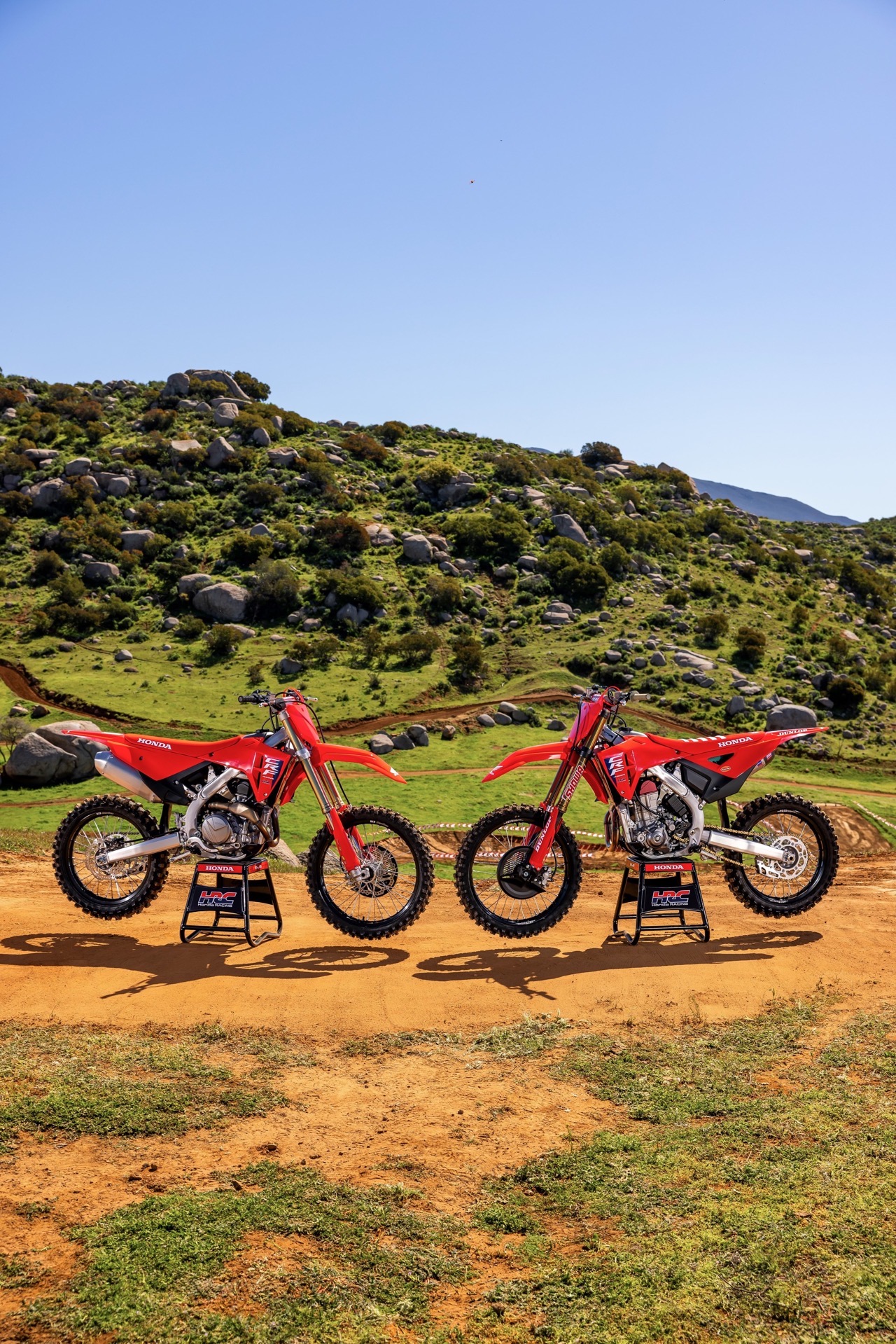 Honda CRF250R e CRF450R 2025 - Foto ufficiali