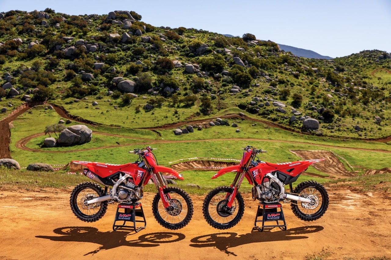 Honda CRF250R e CRF450R 2025 - Foto ufficiali