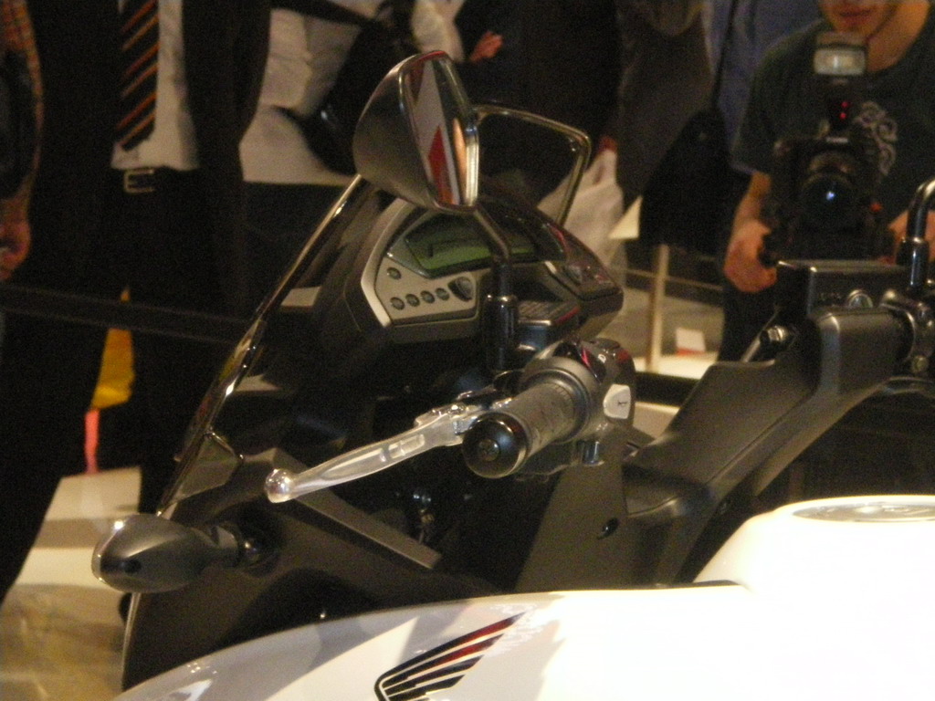 Honda Crossrunner - EICMA 2010