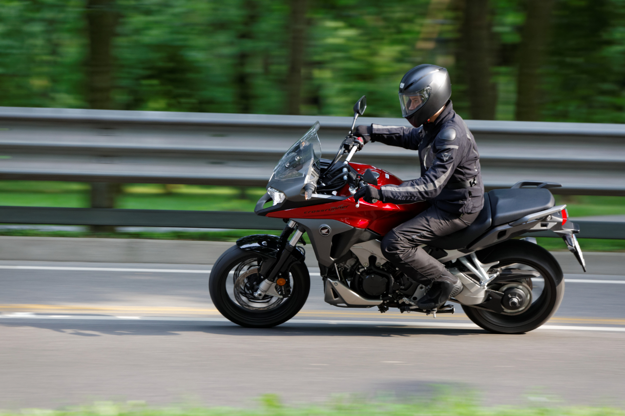 Honda Crossrunner - Prova su strada 2015