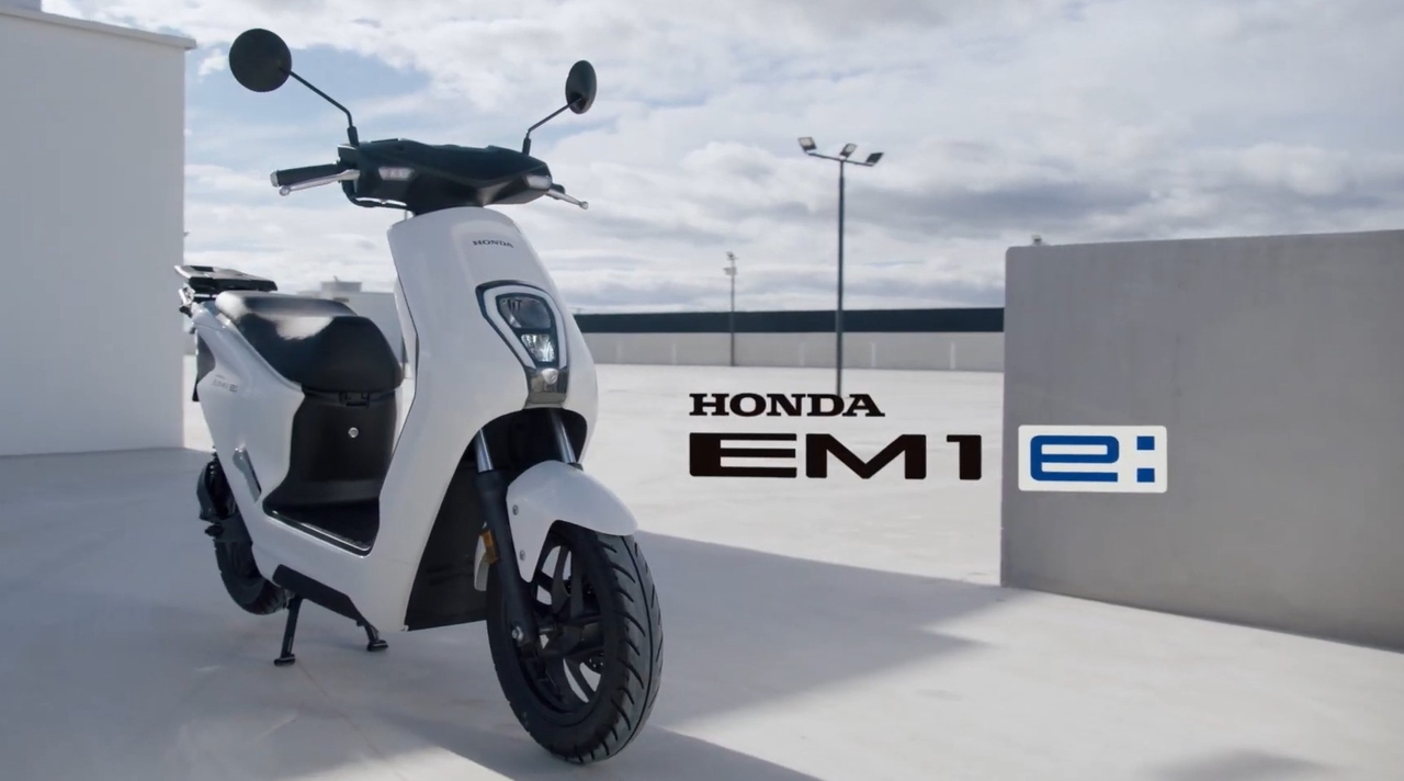 Honda EM1 e - Фото