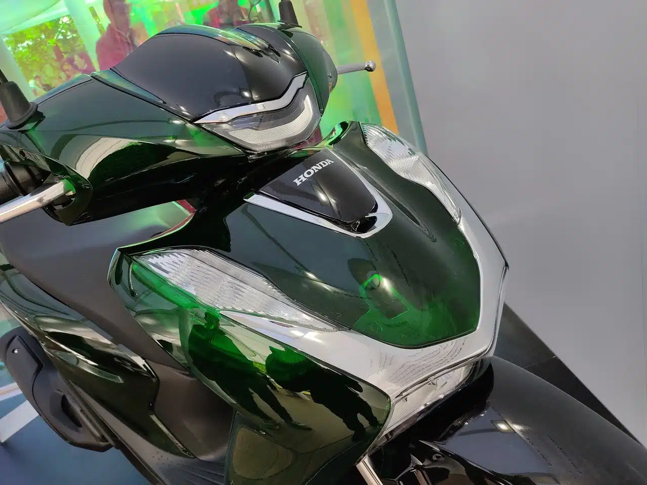 Honda SH125i Vetro - Milano Design Week 2024
