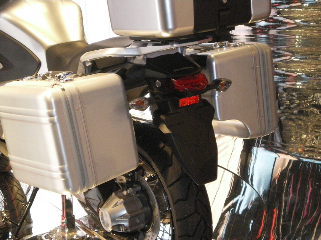 Honda V4 Crosstourer Concept - EICMA 2010