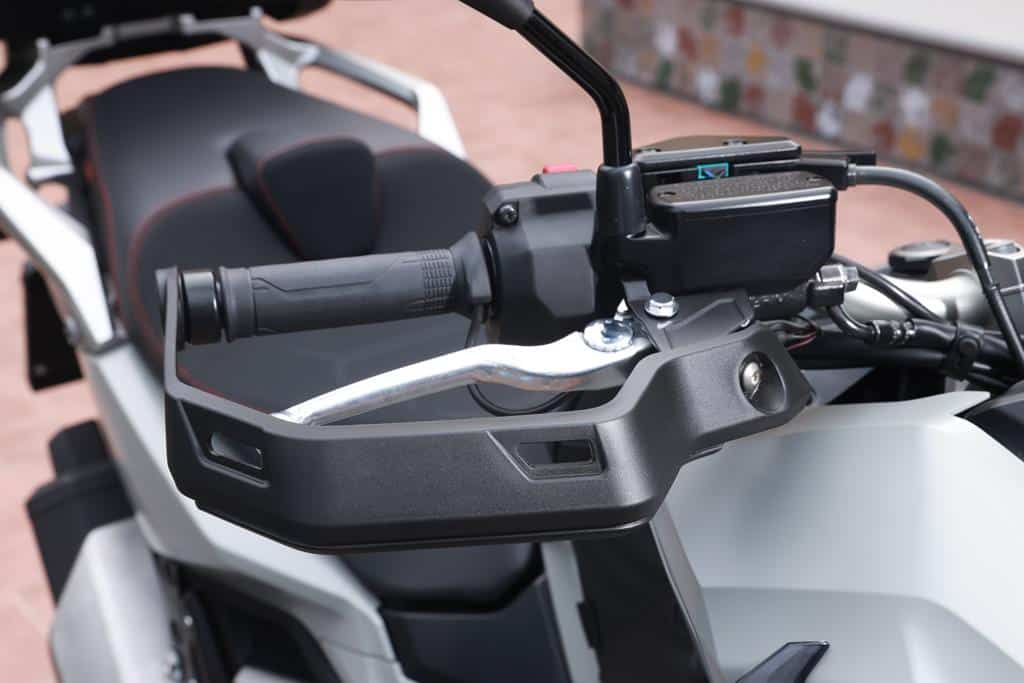 Honda X-ADV 2025 - Prova su strada