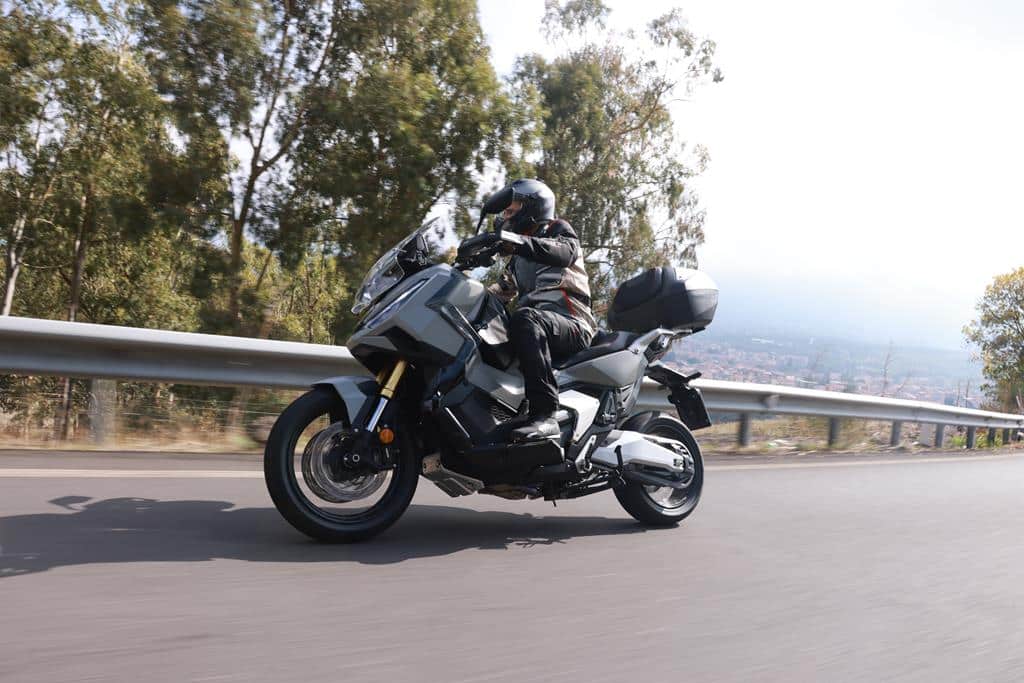Honda X-ADV 2025 - Prova su strada