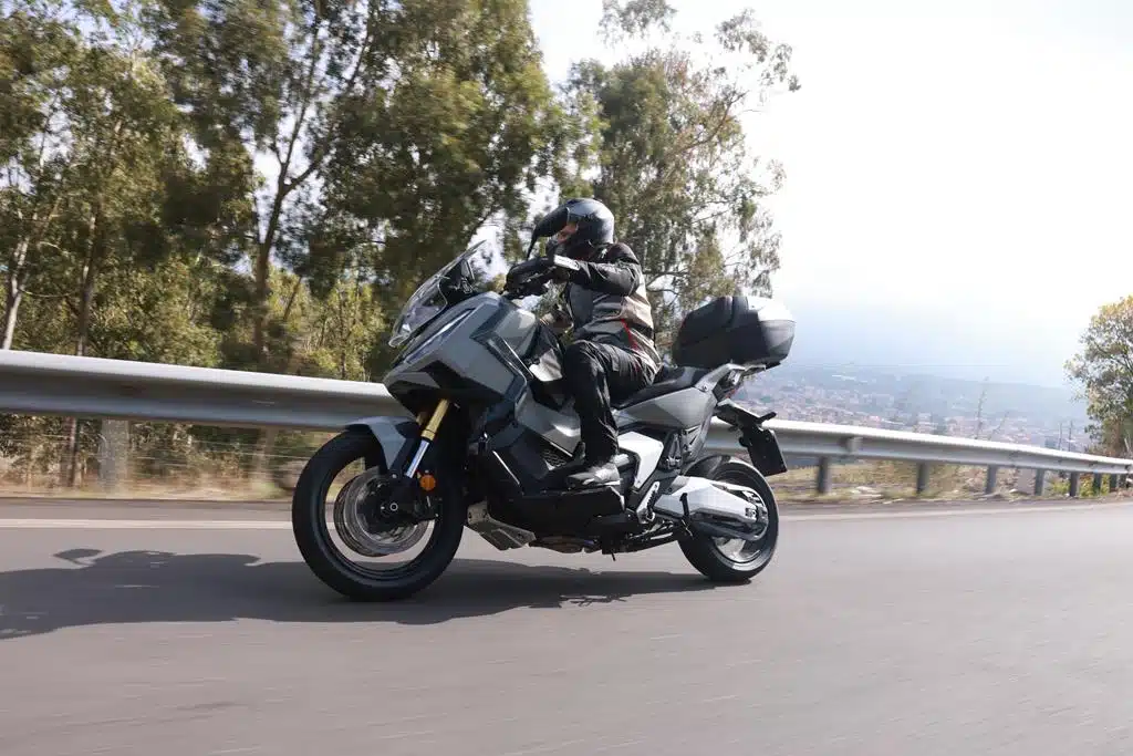 Honda X-ADV 2025 - Prova su strada