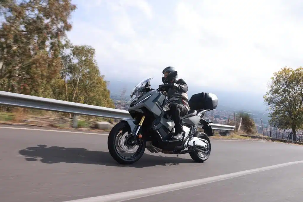 Honda X-ADV 2025 - Prova su strada