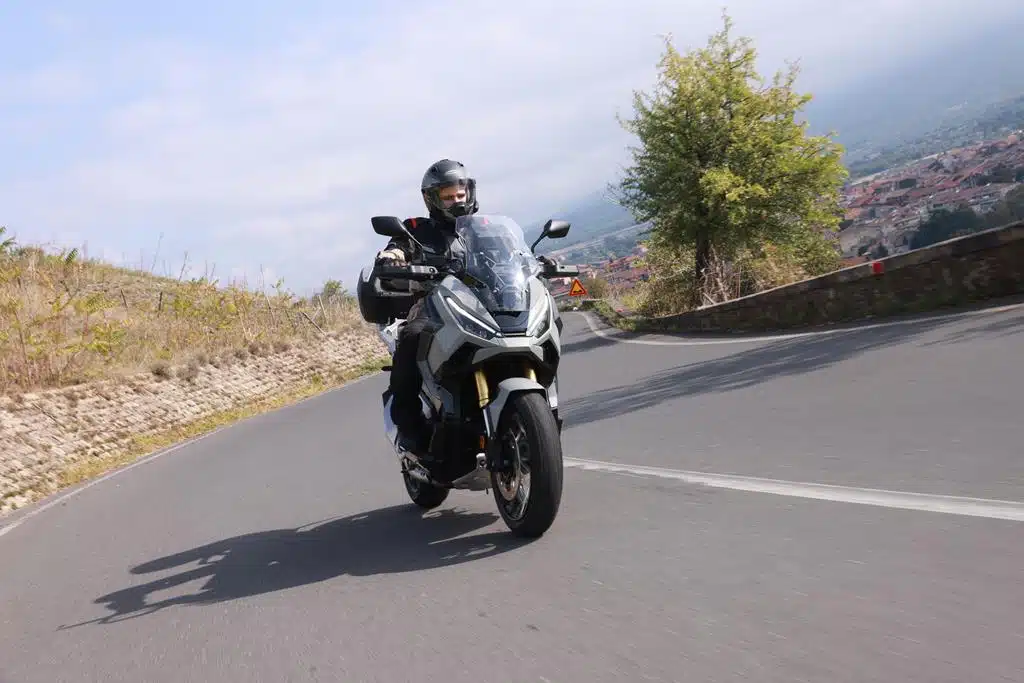 Honda X-ADV 2025 - Prova su strada