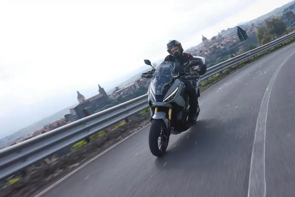 Honda X-ADV 2025 - Prova su strada