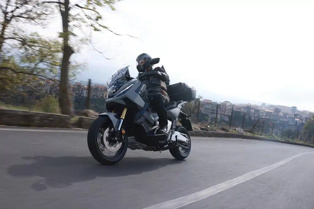Honda X-ADV 2025 - Prova su strada