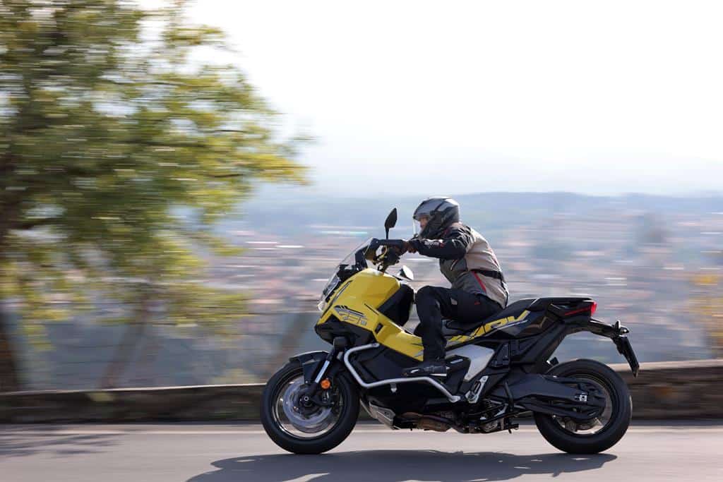 Honda X-ADV 2025 - Prova su strada