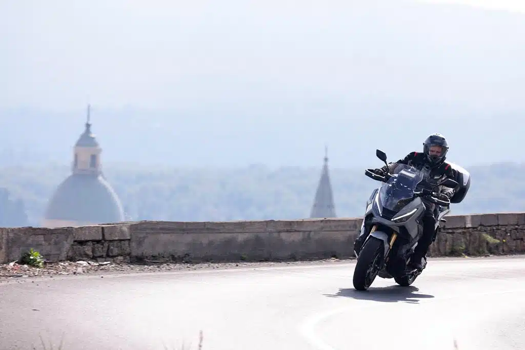 Honda X-ADV 2025 - Prova su strada