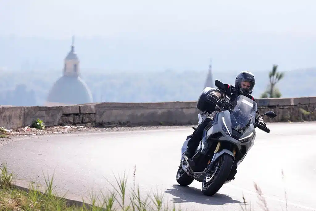 Honda X-ADV 2025 - Prova su strada