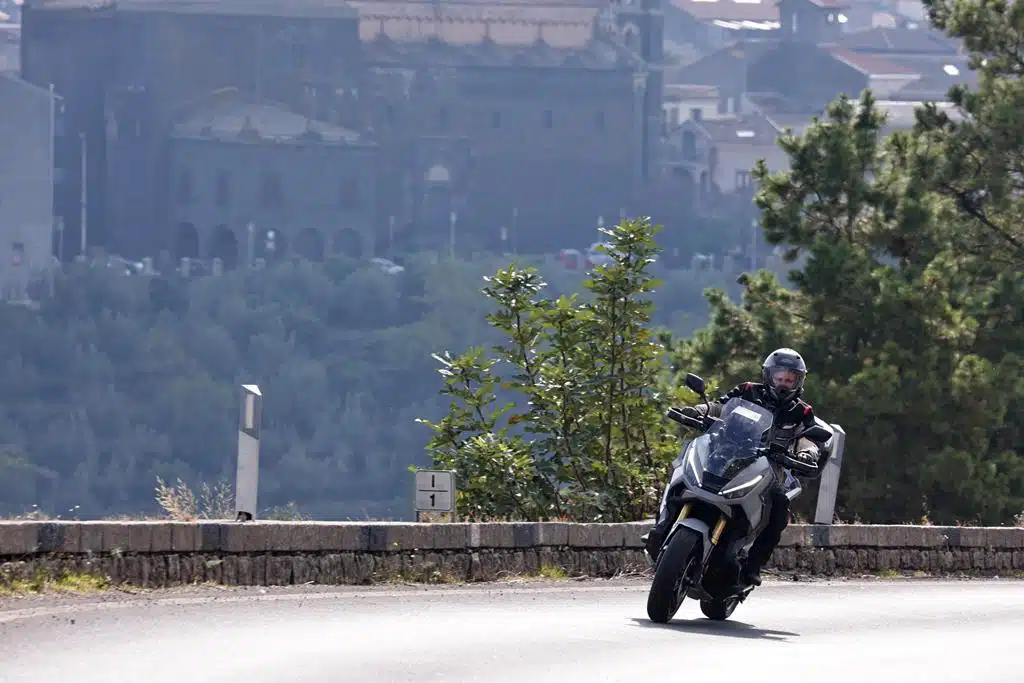 Honda X-ADV 2025 - Prova su strada
