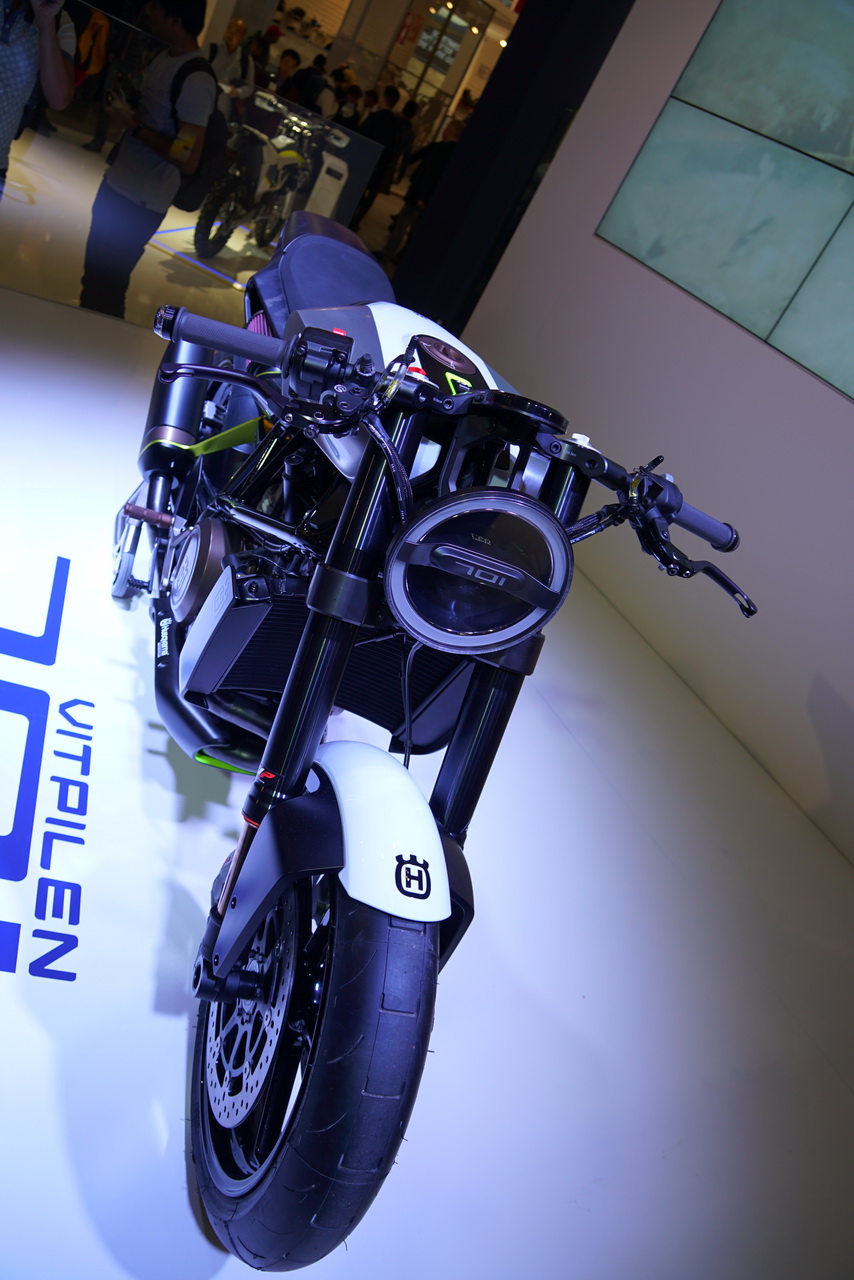 Husqvarna - EICMA 2015