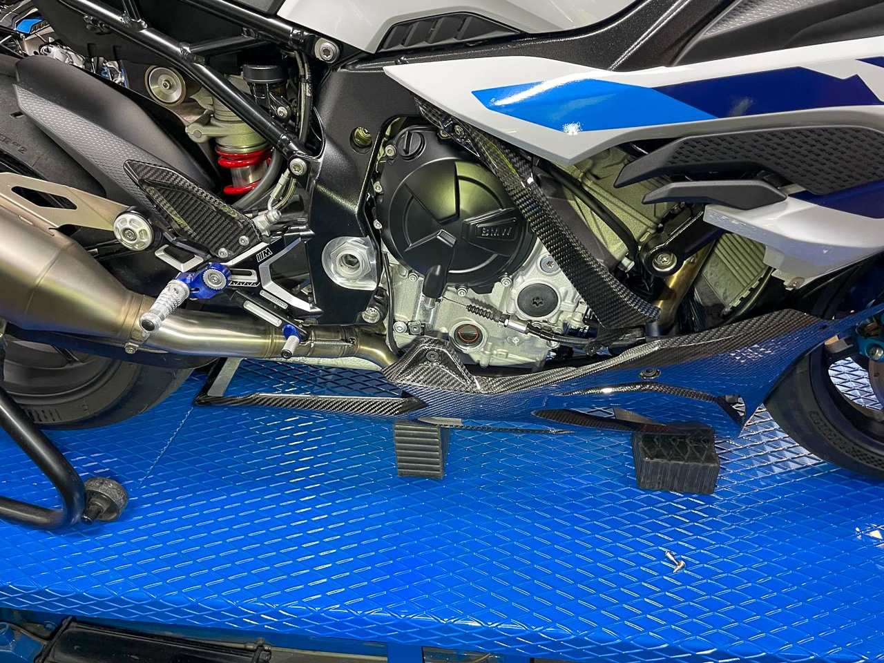 ILMBERGER CARBON PUNTALE PER BMW S1000RR