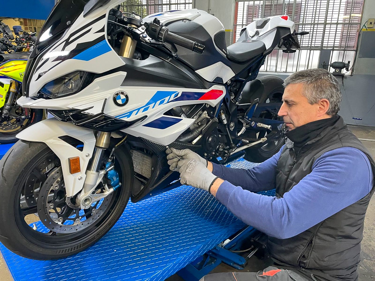 ILMBERGER CARBON PUNTALE PER BMW S1000RR