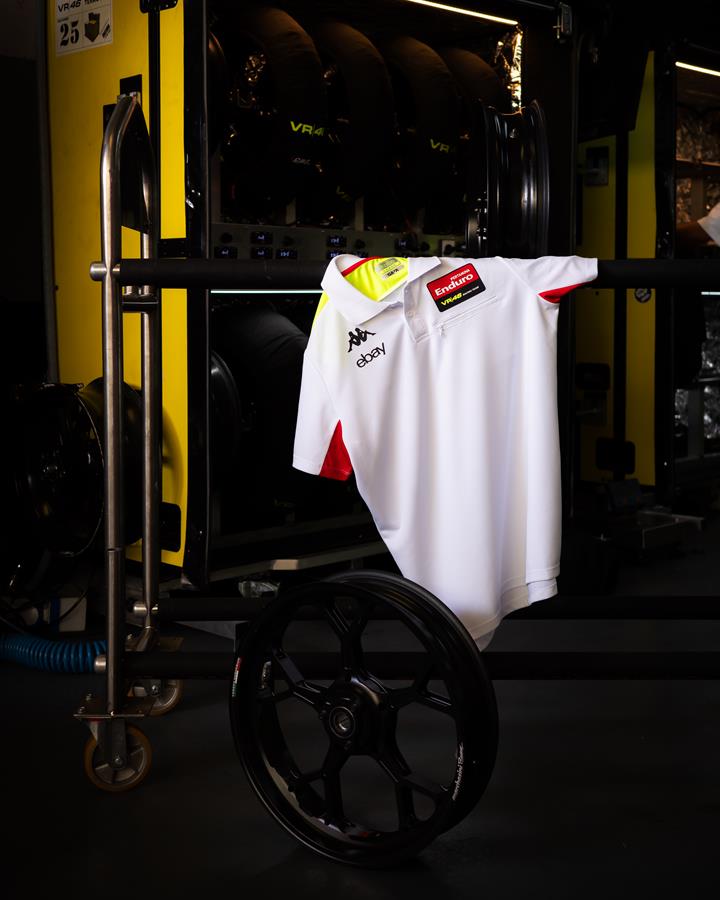 Kappa capsule White Collection - VR46 Pertamina Enduro Racing Team